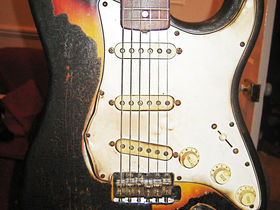 Hendrix Strat sells for $575,000
